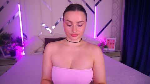 Snapshot of minifox_ chatting on November 2025 08:35:01 AM minifox_ online show from November 2025 08:35:01 AM