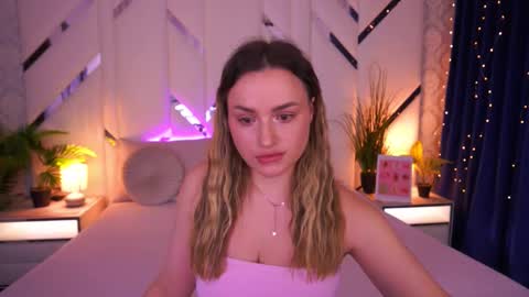 Snapshot of minifox_ chatting on February 2026 09:04:02 AM minifox_ online show from February 2026 09:04:02 AM