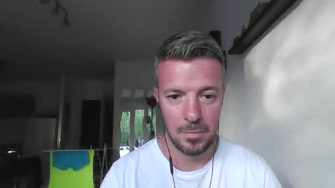 minka28 online show from April 2026 05:32:02 PM