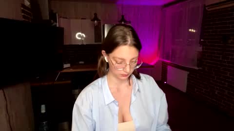 Snapshot of minmee chatting on March 2026 04:40:02 PM Asti online show from March 2026 04:40:02 PM