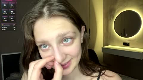 Snapshot of minmee chatting on April 2026 09:39:33 PM Asti online show from April 2026 09:39:33 PM