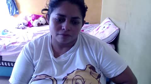 Andrea online show from October 2025 06:52:01 PM