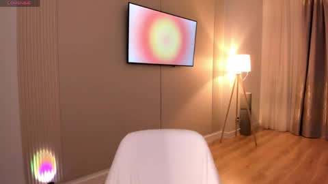 minnie_jin online show from April 2026 01:51:02 PM