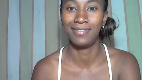 minouch211907 online show from February 2025 04:53:01 PM