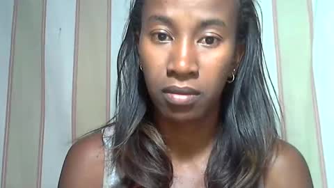 minouch211907 online show from March 2025 05:14:02 PM