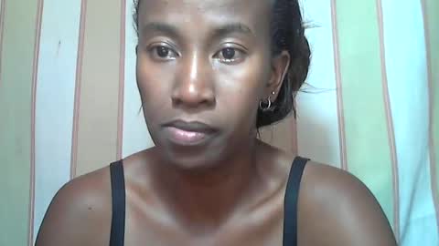 minouch211907 online show from March 2025 12:37:02 PM