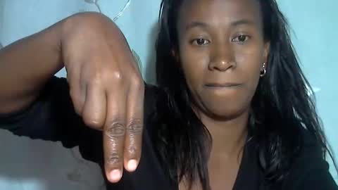 minouch211907 online show from April 2026 02:36:01 PM