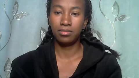 minouch211907 online show from April 2026 07:36:02 PM