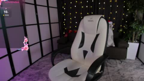 Rosie online show from December 2024 02:33:01 AM