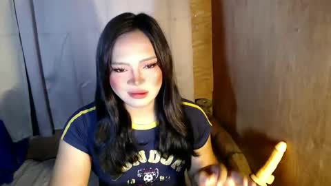 Mira Bella online show from January 2026 09:51:01 PM