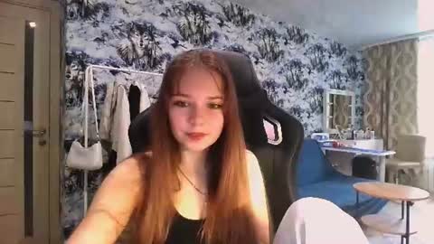 Snapshot of mira_princess chatting on June 2026 10:24:01 AM MIRAcle online show from June 2026 10:24:01 AM