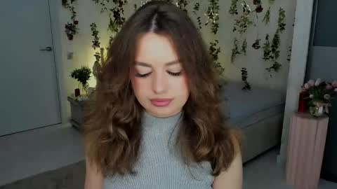 Emma online show from April 2026 07:39:02 PM