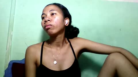 Snapshot of mirah881 chatting on May 2026 07:47:01 AM mirah881 online show from May 2026 07:47:01 AM