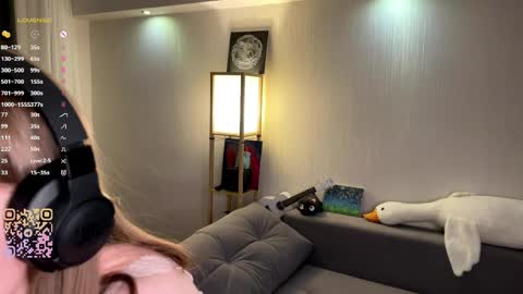 Mira online show from April 2026 08:35:02 PM