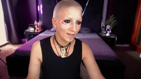 Mira online show from September 2025 12:38:02 PM