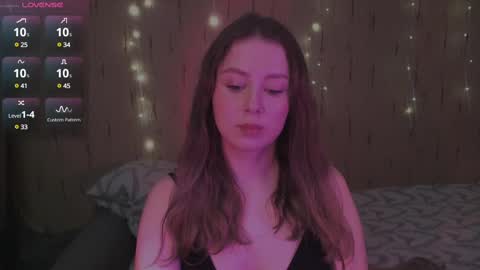 Kira online show from February 2025 04:55:01 PM