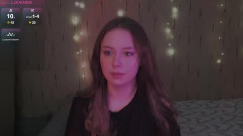 Kira online show from March 2025 04:53:01 PM