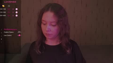 Kira online show from September 2025 09:38:01 PM