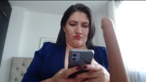 Snapshot of miranda_lovers69 chatting on February 2025 09:52:01 PM Miranda online show from February 2025 09:52:01 PM