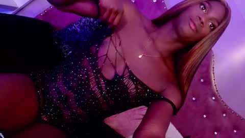 Snapshot of mirandaacollins chatting on October 2025 03:35:01 AM mirandaacollins online show from October 2025 03:35:01 AM