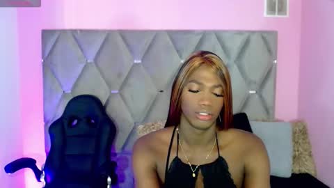 Snapshot of mirandaacollins chatting on November 2025 10:59:02 AM mirandaacollins online show from November 2025 10:59:02 AM