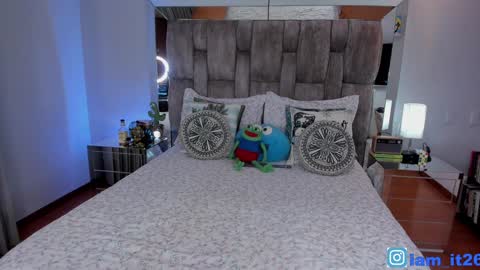 Snapshot of mirandacollins_ chatting on January 2025 01:21:01 AM Miranda online show from January 2025 01:21:01 AM