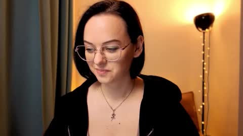 MiraSkyy online show from November 2025 05:24:01 PM