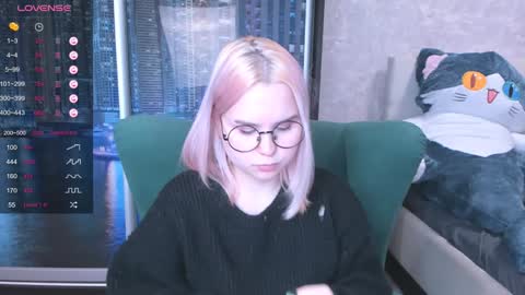 Kira online show from January 2025 05:40:02 AM