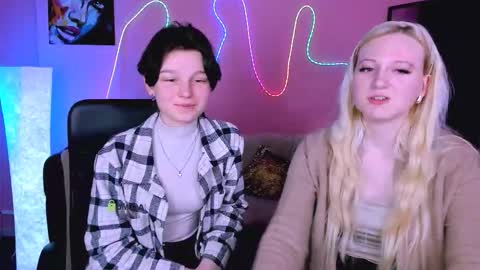 Snapshot of mirginia_lovely chatting on March 2026 10:22:02 AM mirgi online show from March 2026 10:22:02 AM