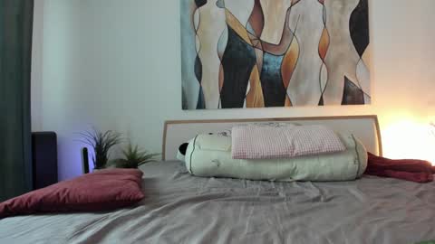 Snapshot of mis_eva chatting on October 2025 07:06:01 AM Eva online show from October 2025 07:06:01 AM