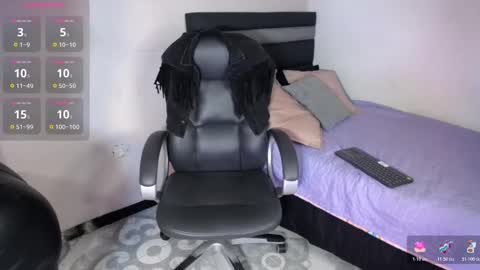 Misaaki online show from November 2025 11:20:01 AM