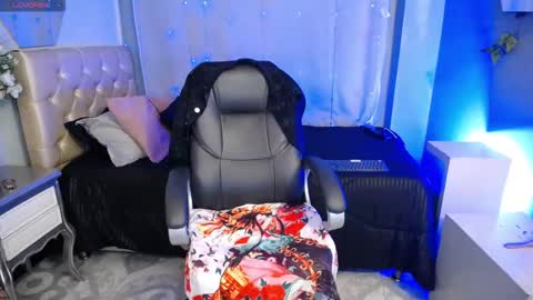 Misaaki online show from November 2025 10:58:01 AM