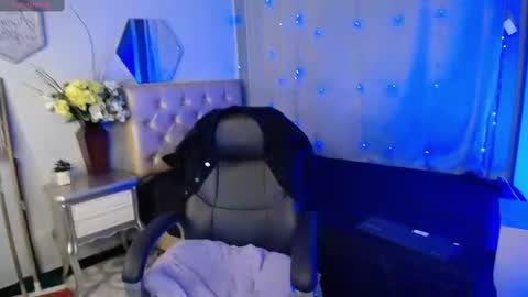 Misaaki online show from November 2025 11:09:02 AM