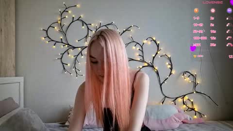 MisaMew online show from February 2026 08:10:01 AM