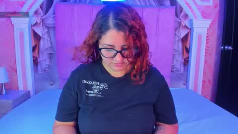 Snapshot of mishell_lovely chatting on February 2026 12:54:02 PM Mishell online show from February 2026 12:54:02 PM