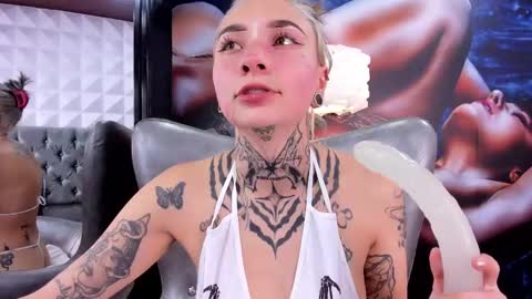 miss___angel online show from February 2025 06:15:02 PM