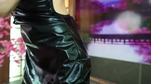 miss___angel online show from November 2025 06:08:01 PM