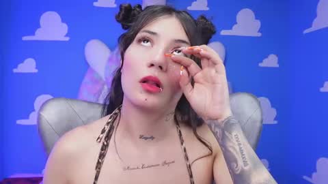 Charlotte online show from October 2025 06:17:02 PM