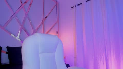 Charlotte online show from January 2025 05:11:02 AM