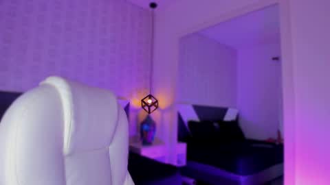 Charlotte online show from February 2025 04:32:02 AM