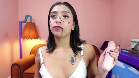 Martina online show from October 2025 06:40:02 PM