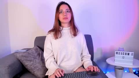 Alexa Sarmiento online show from February 2025 04:44:01 PM