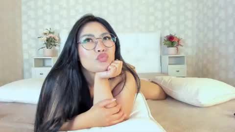 Snapshot of miss_asia_one chatting on June 2026 10:15:01 AM Aiza online show from June 2026 10:15:01 AM