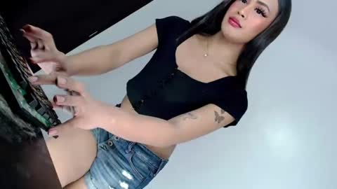 Snapshot of miss_azumix chatting on July 2026 05:48:02 PM AZUMI online show from July 2026 05:48:02 PM