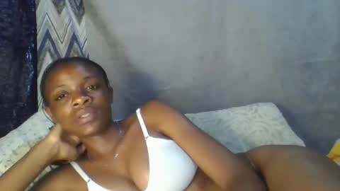 miss_belllo online show from February 2025 05:49:02 AM