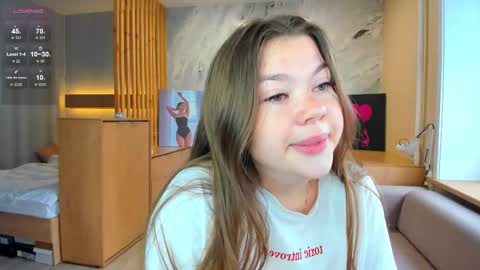 Snapshot of miss_bubbles chatting on September 2025 12:54:01 AM Sandy online show from September 2025 12:54:01 AM