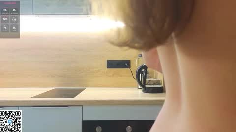 Snapshot of miss_bubbles chatting on October 2025 12:33:02 AM Sandy online show from October 2025 12:33:02 AM