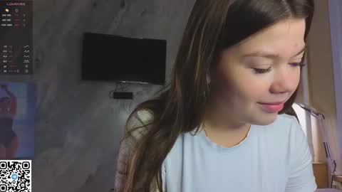 Snapshot of miss_bubbles chatting on November 2025 12:10:01 AM Sandy online show from November 2025 12:10:01 AM