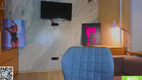 Snapshot of miss_bubbles chatting on January 2026 12:16:01 AM Sandy online show from January 2026 12:16:01 AM