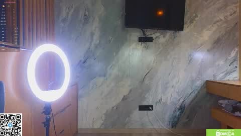 Snapshot of miss_bubbles chatting on February 2026 12:55:01 AM Sandy online show from February 2026 12:55:01 AM